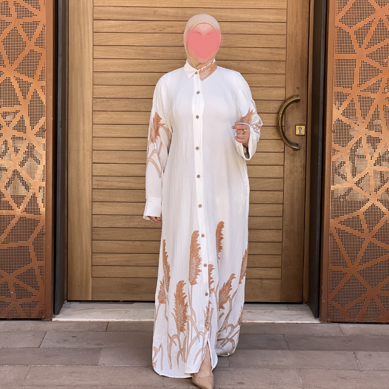 عباية بتطريز أنيق