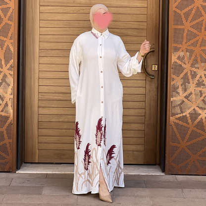 عباية بتطريز أنيق