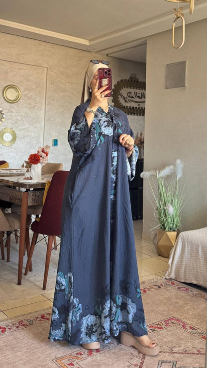 فستان طويل بأزرار بنقشة زهور راقية