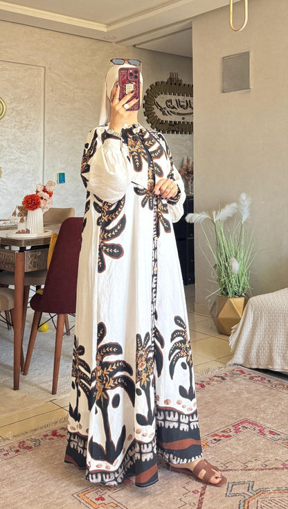 فستان طويل استوائي طويل