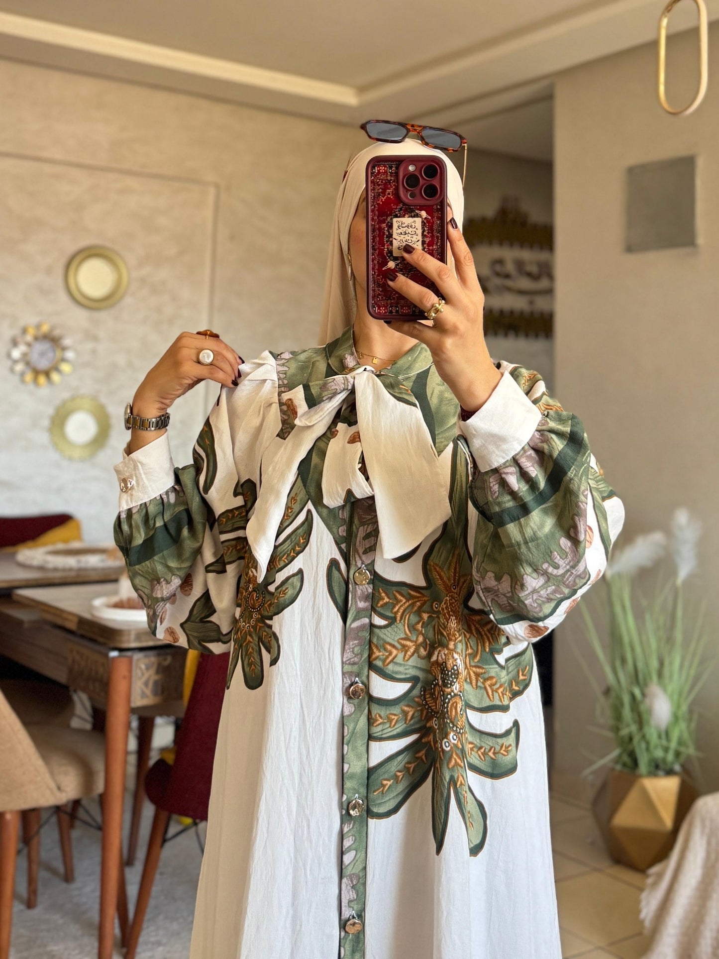 فستان طويل استوائي طويل