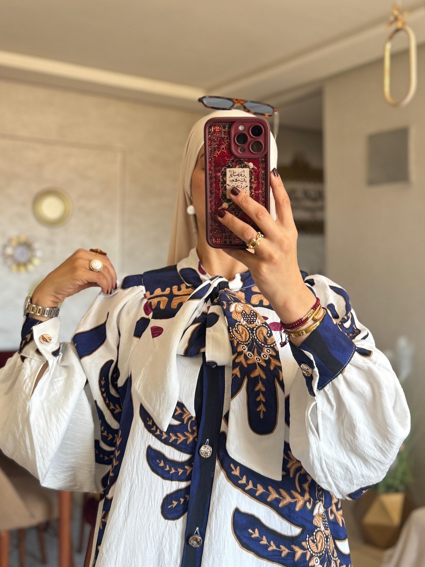 فستان طويل استوائي طويل